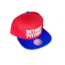 Mitchell &amp; Ness men&#39;s nba detroit pistons core basic snapback cap in Red/Royal - $36.63