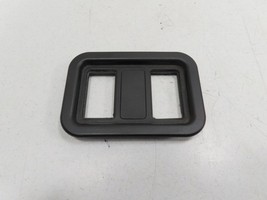 99 BMW Z3 E36 2.8L #1307 Trim, Switch Cover, Center Console Rear 8398470 - $534.96 MXN