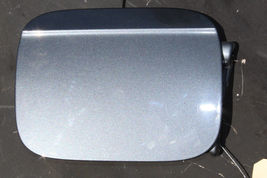 2005-08 AUDI A4 QUATTRO S-LINE B7 GAS FUEL TANK FILLER DOOR LID COVER CAP K2261 image 2
