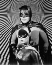 Batman 1966 TV series Adam West &amp; Yvonne Craig Batman &amp; Batgirl poster 4x6 photo - £4.71 GBP