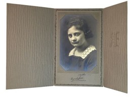 Antique Photo on Board Folder Lovely Young Lady ID&#39;d Agatha 1917 Minneapolis MN - £14.39 GBP