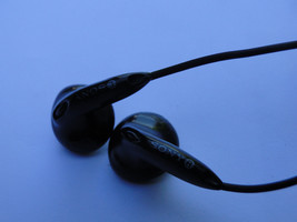 Rare Sony MDR-E802 In-Ear Stereo Walkman Headphones  Earphones  Black.  - £19.40 GBP
