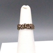 Floral Embossed Band Ring, Vintage Flowers in Silver Tone, Minimalist Gift - $25.16