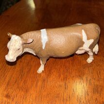 Schleich Simmental Cow Figurine Toy 2008 Dairy Cow Milk Cow Farmhouse B2 - $9.22