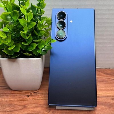 Samsung Galaxy Z Fold7 5G SM-F966U, 256GB 2025, Blue 8.0'' UNLOCKED - MINT Item image 4