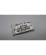 Vote For Bush Funny Political Pin 5.4cm BB11 - €9,90 EUR