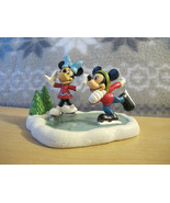 Dept 56 Mickey&#39;s Very Merry Christmas Village Mickey Minnie Go Ice Skati... - £40.05 GBP