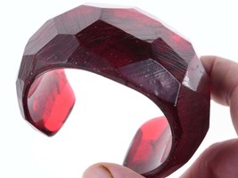 Groovy Vintage Faceted Lucite Cuff bracelet - £87.07 GBP