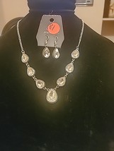 Paparazzi Necklace Set **We Combine Shipping **Make Offers** - £0.99 GBP