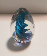 Art Glass Paperweight Swirl Egg Shape 3.5” tall Teal Blue K&#39;s Collection - $17.75