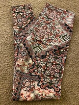 LulaRoe Black Pink White Outline Floral Rose Aztec Geometric OS Legging #253 - £22.30 GBP