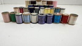 Vintage Lot Of 31 Wooden/ Plastic Thread Spools Various Brands - $14.80