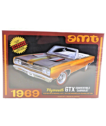 AMT 1969 plymouth GTX Convertible Cabriolet 1:25 scale Plastic Model Kit - $728.75 MXN
