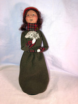Byers Choice Traditionalb Adult Caroler - £23.50 GBP
