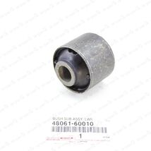NEW GENUINE TOYOTA 91-97 LAND CRUISER FJ80 LX450 LOWER ARM BUSH 48061-60010 - $36.28