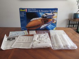 Open Box Revell 1/144th Scale Space Shuttle Discovery &amp; Booster Rockets 04736 - £33.06 GBP