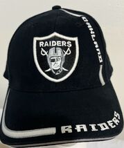 Oakland Raiders Vintage Game Day Hat Adjustable NFL Embroidered Black Si... - $40.44 CAD