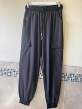 Six/Fifty Black Crepe Joggers SZ M EUC - $1,088.76 MXN