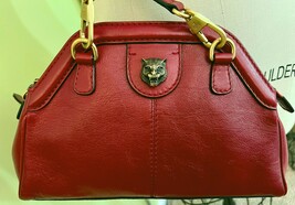Authenticity Guarantee

Gucci RE(BELLE) Shoulder Bag Leather Small RED A... - €1.283,70 EUR
