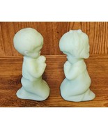 1970s vintage Fenton Lime Sherbet green glass praying boy and girl figur... - $713.38 MXN