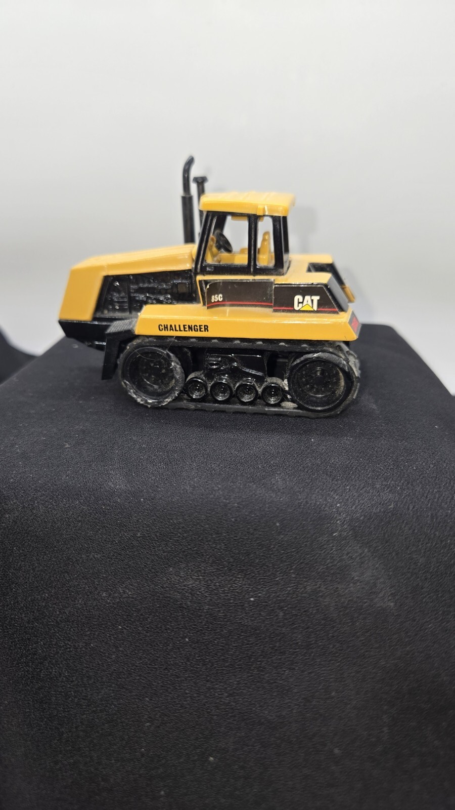 Diecast ERTL Caterpillar CAT 85C Challenger Tractor 3.5” X 2” Farm Equipment Item image 4