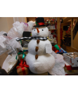 Hallmark &quot;Snowman &amp; Gifts&quot; 2023 Plush Fleece Figurine 17&quot;H NEW with Tags - $1,148.46 MXN