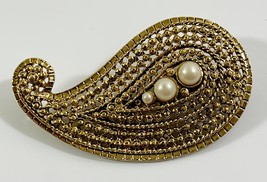 Vintage Paisley Faux Pearl Brooch Gold Tone Teardrop Pin - $12.86