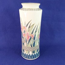 Vase Toyo Shobu Japan Ceramic Vase Iris Florals Gold Gilding Detail 12&quot;H - £34.09 GBP