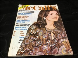 McCall&#39;s Magazine July 1975 Jacqueline Kenney Onassis: Second Stormy Widowhood - $12.00