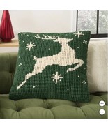 Mina Victory Decorative Pillow Green White Deer Christmas 22&quot; x 22&quot; Holiday - $1,174.09 MXN