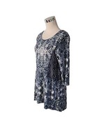 Paisley Blue Print Lace High Low Hem Top Size S/M - $339.23 MXN
