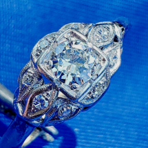 Earth mined Diamond Deco Engagement Ring 0.70 carat Antique Platinum Solitaire - $7,208.30 CAD