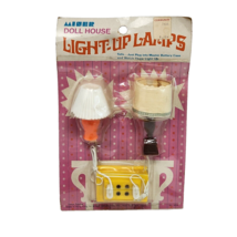 VINTAGE 1970&#39;s PAIR MINER DOLL HOUSE LAMPS MINIATURE LIGHTING LAMP - DAMAGE - $9.50