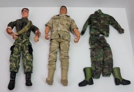 2 VTG Formative Int. Military Army Men Jointed Action Figure Toy Lot Clothing - £23.19 GBP