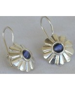 Blue mini sun earrings - $380.79 MXN