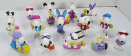 Whitmans Candy Easter Halloween V-day Snoopy PVC Figurines Lot Of 14 - £25.88 GBP