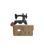 Vtg Miniature Dollhouse 1/12 Singer Sewing Machine Concord #4481 Taiwan ... - $264.99 MXN