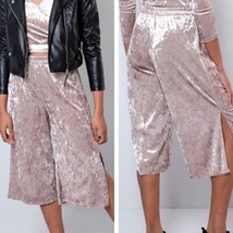 EVERLY Crushed Velvet Culottes Capris Gold Size Small - £21.13 GBP