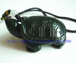 Free Shipping - good luck Natural dark green jade jadeite carved Turtle charm Pe - £24.35 GBP