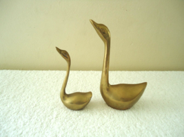 Vintage Set Of 2 Small Brass Geese /Swan Figurines &quot; Great Collectible Set &quot; - £19.42 GBP