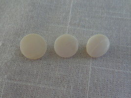 White Pearled Small Flat eye-hole Vintage Buttons. (#3800) - £7.91 GBP