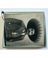 Emiliano Zapata Bi-Fold Men&#39;s Leather Wallet Printed In Gift Box. - $221.82 MXN
