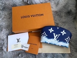 Louis Vuitton LV Escale Blue Cosmetics Pouch with Silver Chain Strap - £938.20 GBP