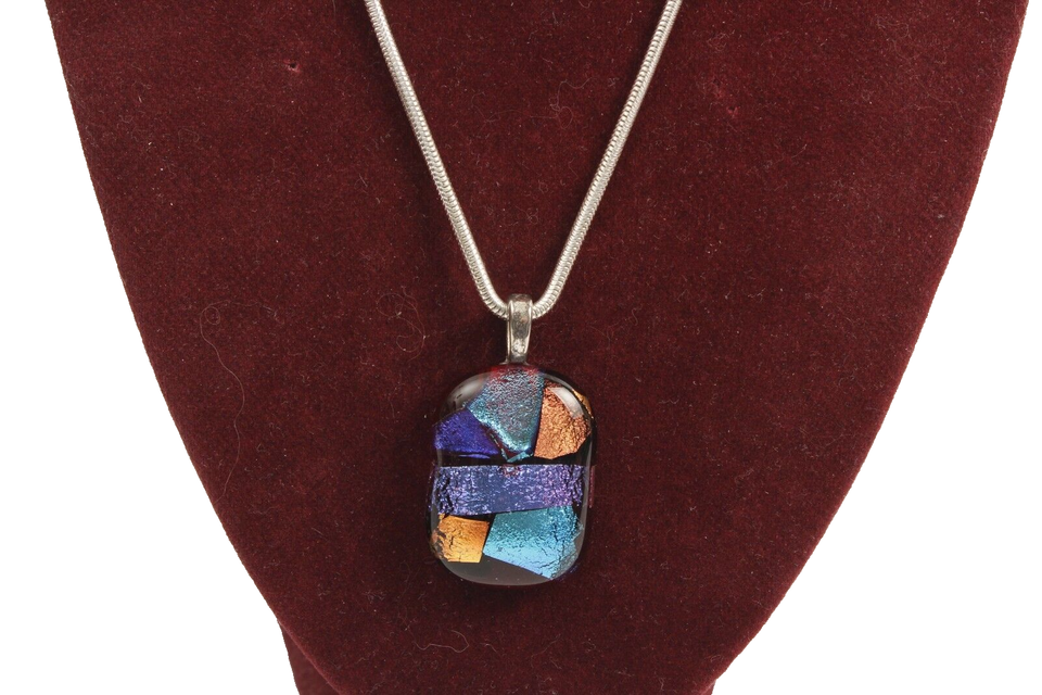 16 Inch RMN Necklace Metal Round Snake Chain Modern Art Glass Pendant  - $8.68