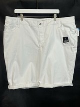 St Johns Bay Crisp White Easy Fit Denim Bermuda Shorts NEW SZ 24W - £21.58 GBP