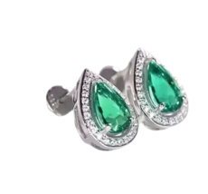 2 Ct Pear Cut Green Emerald  Women&#39;s Stud Earrings 14K White Gold Finish - £39.14 GBP