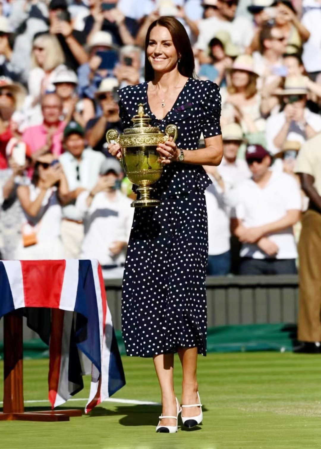 Kate Middleton Inspired Navy Polka Dot Puffed Sleeve Peplum Fit & Flare Dress OZ Item image 2