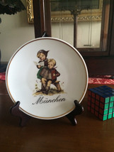 Cabinet plate Munchen Germany Signed by Artist Hilde - $35.00