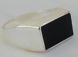 Onyx man ring- - $473.74 MXN