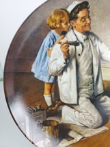 Norman Rockwell Collector plate "The Painter" Edwin Knowles w/ Box & COA. 1983 - $9.00